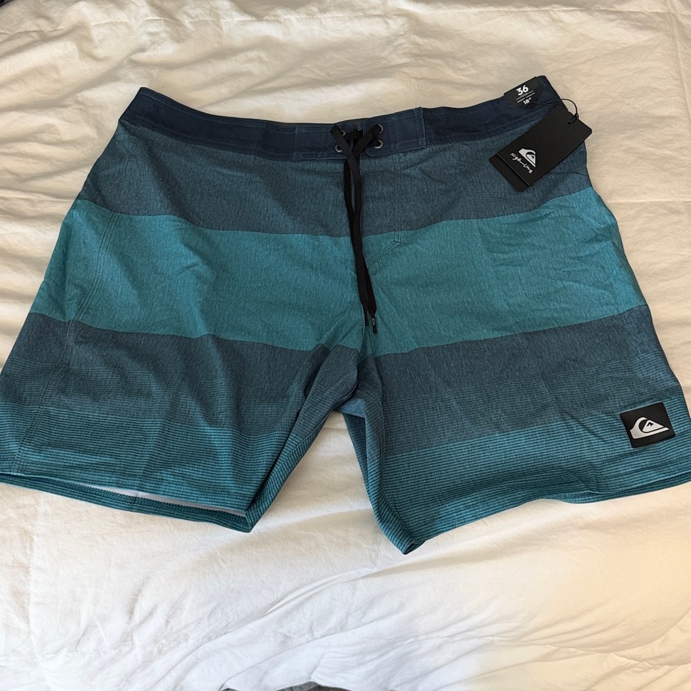 Quiksilver Men's Teal and Navy Board Shorts